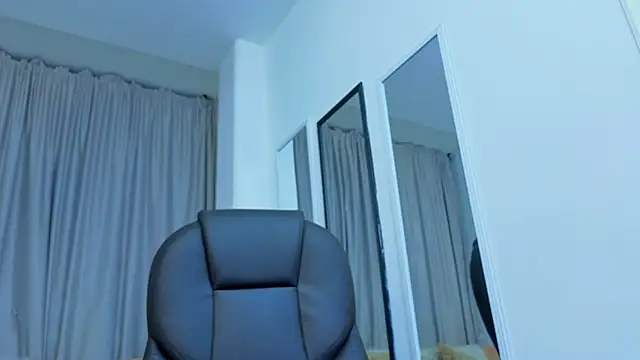 Niaa_Stark Live XXX Chat