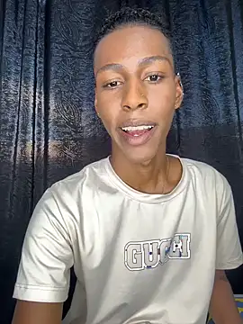 maiki18_のライブXXXチャット