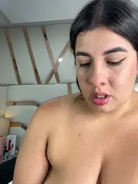 دردشة Madisson-Rivas الجنسية المباشرة