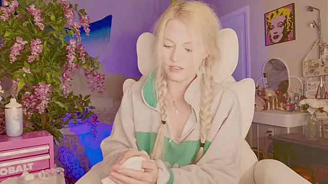 Pertunjukan Kamera Web Talulaa