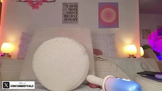 Chatroom XXX en direct de cammiefoalss