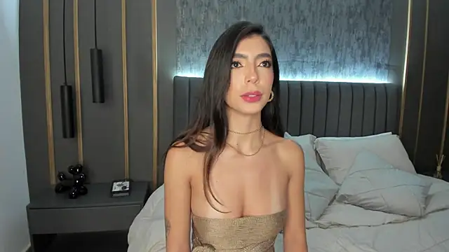 Chatroom XXX en direct de Ninaa_Rosee