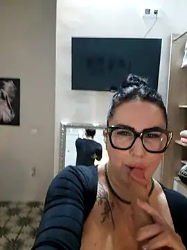 SEXY-ZOE's Live XXX Chat