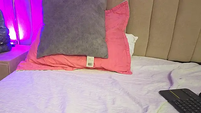 Chat +18 de Esmeralda_Candy ao vivo