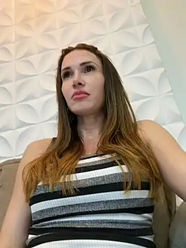 Irresistible24 – Naživo XXX chat