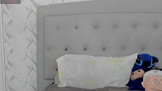 luigiferrara: διαδικτυακό σόου στην κάμερα