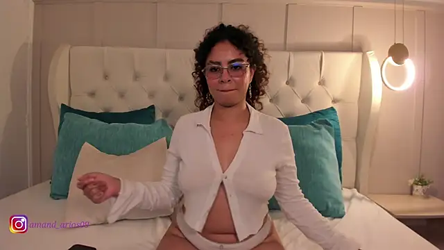 Chat +18 de amanda_rios ao vivo