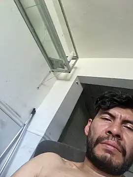 boyp3netrat0r – webcam-show