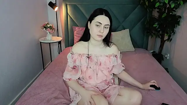 Chat +18 de NoraLumi ao vivo