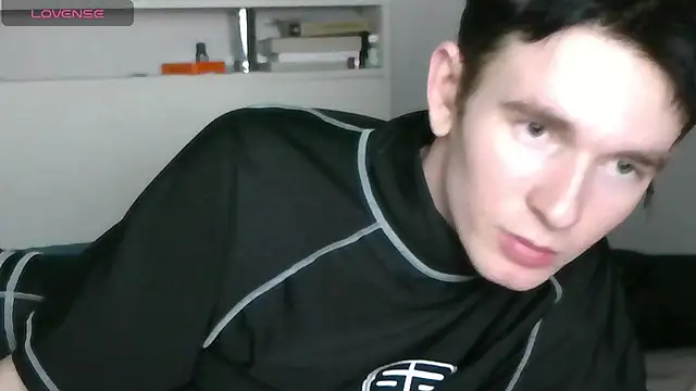 Pertunjukan Kamera Web Ernest_ice