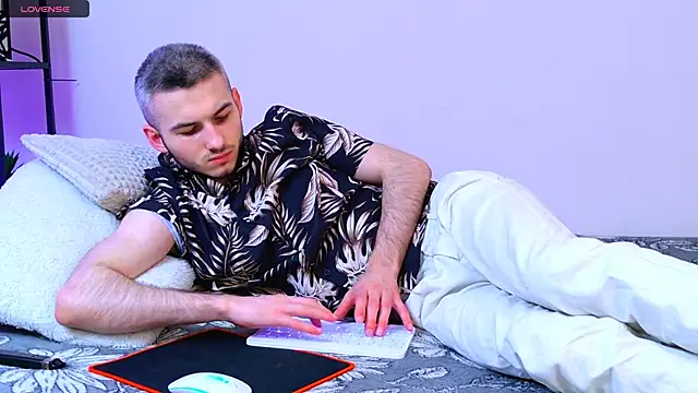 Magic_Storms 即時 XXX 聊天