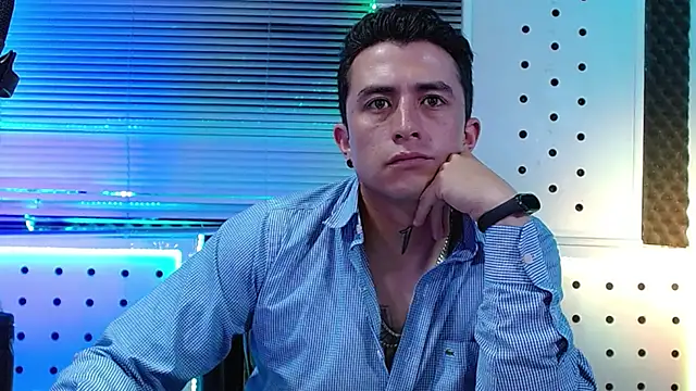 Chat +18 de Godofcumxxx ao vivo