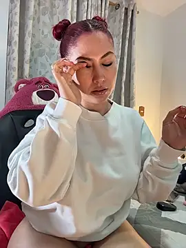 Chat XXX en directo de zafiro_mo0n