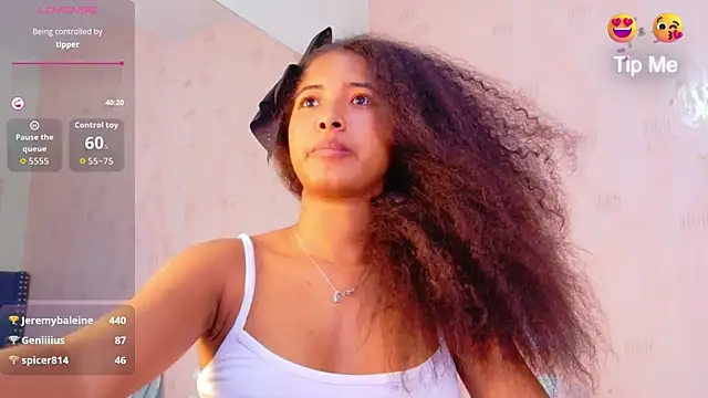 Czat XXX na żywo – shyblacksweetiee