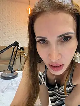 Živý XXX chat Irresistible24