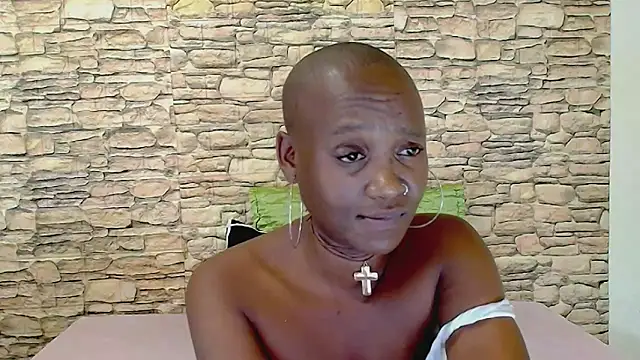 EbonyOlive69 – Live XXX-chat