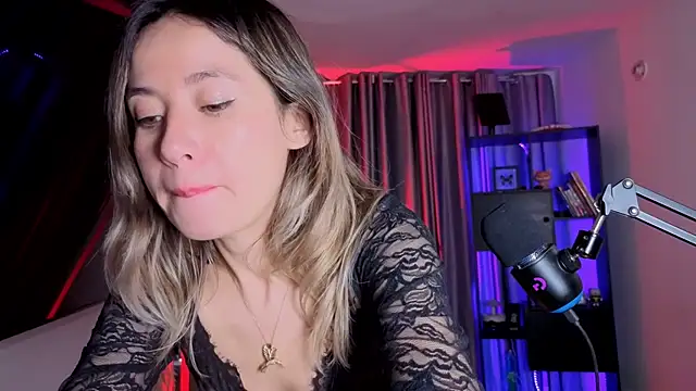 Nicky_sexfire's Live XXX Chat