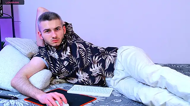 Вебкам-шоу Magic_Storms