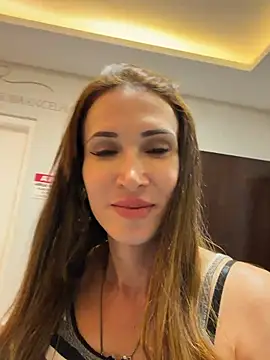 Irresistible24 – Live XXX-chat