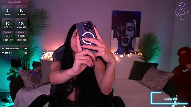 Chat +18 de FataleNellie ao vivo