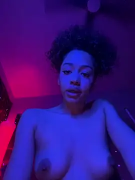 mixedbabygigi's Live XXX Chat