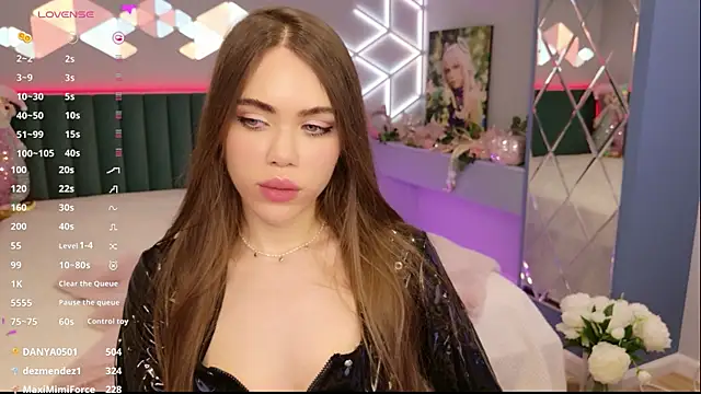 MimiForce Live XXX Chat