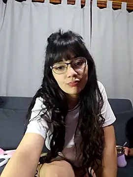 Chat +18 de VelvetSolez ao vivo