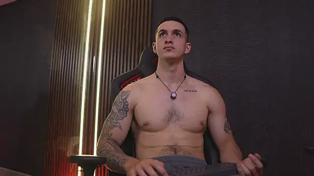 Chat XXX en directo de JacksonOlsenn