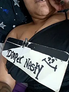 Whore_Messy1 Show in webcam