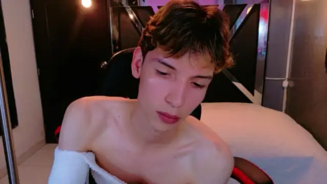 Stefany_PiInk – Naživo XXX chat