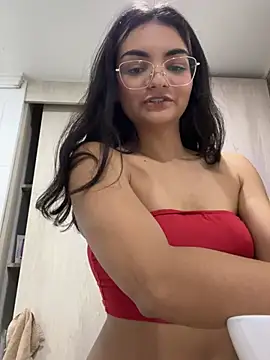 Cat2525: διαδικτυακό σόου στην κάμερα