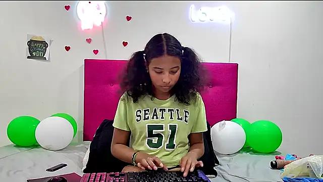 Ellie_Cute7 Chat XXX in diretta