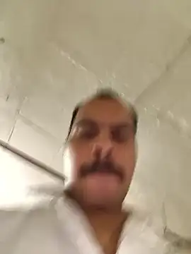 Vickyrajput009のライブXXXチャット