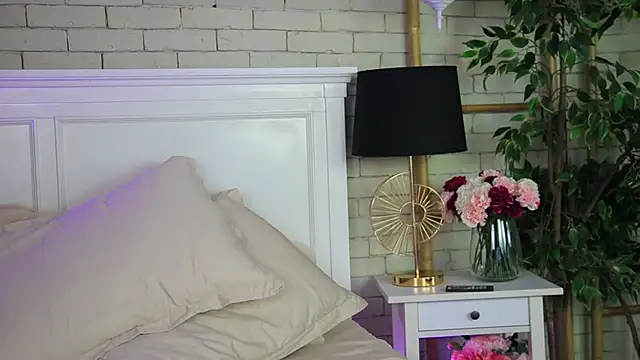 Czat XXX na żywo – EmillyBronte