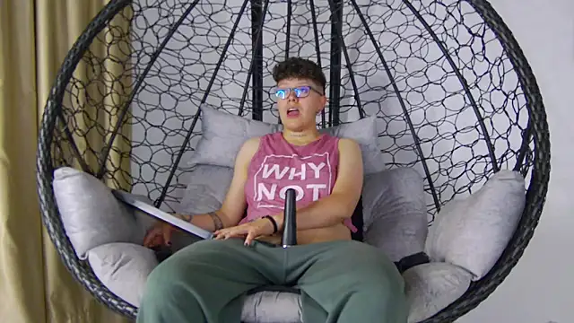 Czat XXX na żywo – alex_noa