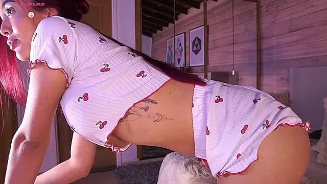 AmmyScott's Live XXX Chat