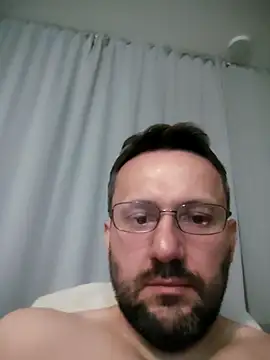 defaktor 在線直播表演