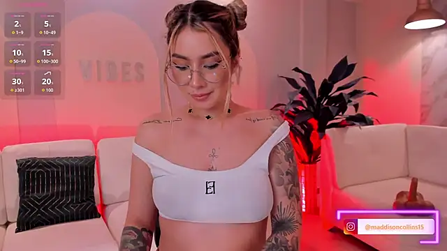 دردشة MaddisonCollins الجنسي ة المباشرة