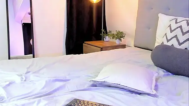 KelaniSilva Adlı Modelin Canlı XXX Sohbeti