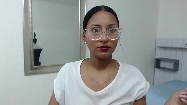 Rubi_Diamond_ Chat XXX live