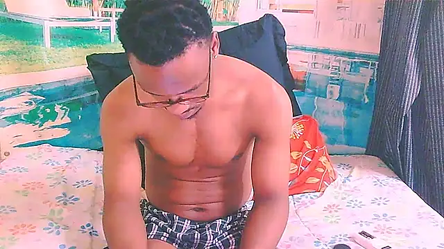 EbonyTiger69 即時 XXX 聊天