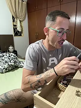 Lucasjandre 现场XXX聊天