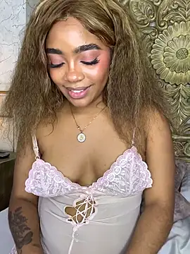 CharlothMavis: онлайн-секс-чат