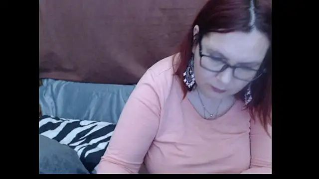 PlayfullMature Chat XXX in diretta