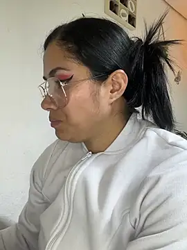 Sweet__Nurse1 élő XXX-chatje