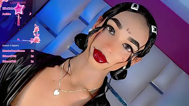 JessiscaWalker Show in webcam