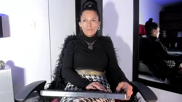 Amelie_Blake – Naživo XXX chat