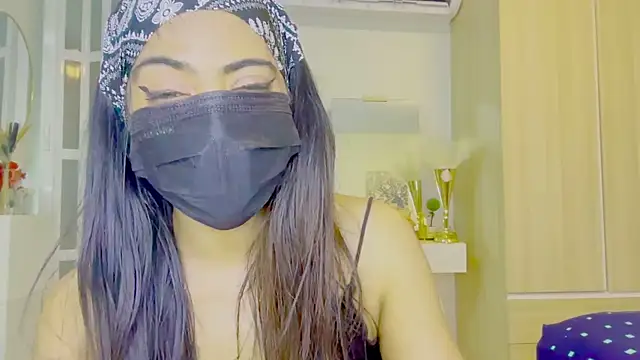 Chat +18 de Monalisa_Don ao vivo