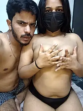 Pertunjukan Kamera Web MIDNIGHT_STAR110