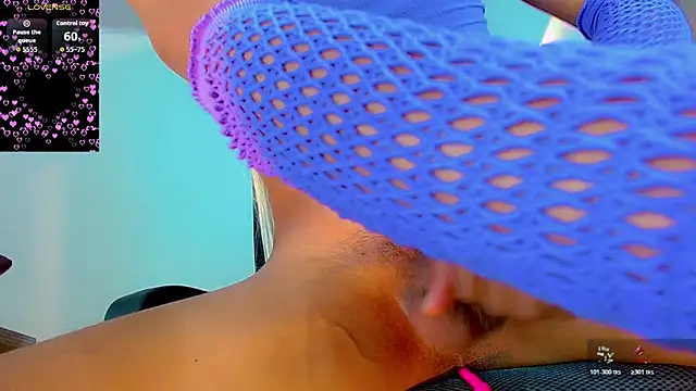 Вебкам-шоу SinnthyaFoxxy